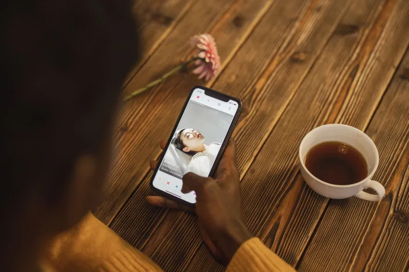 Too Many Options, Not Enough Connection: The Real Cost of Dating in the Algorithm Age